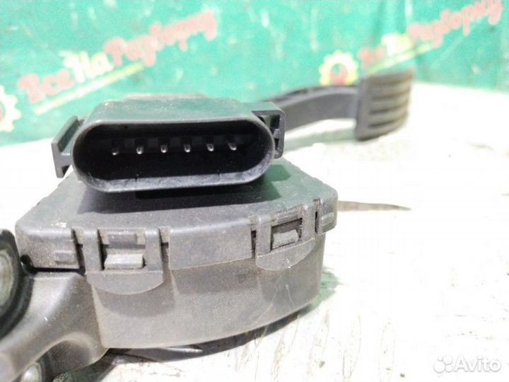 Педаль газа Ford Focus 2 седан 1.8 2008