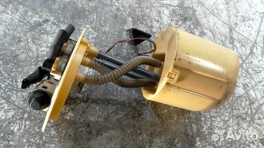 Датчик уровня топлива toyota verso AR2 (72X12M701)