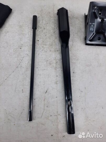 Ключ балонный Land Rover Discovery внедорожник 5