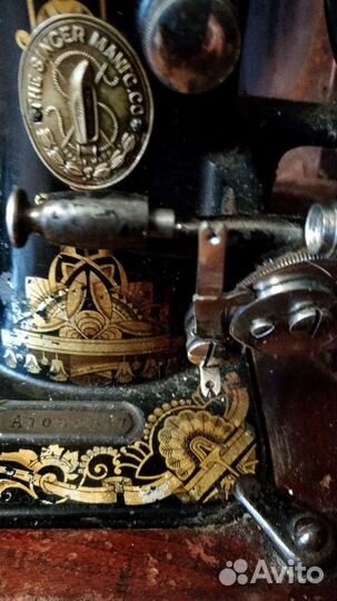 Антикварная швейная машинка Зингер-Мануфактура