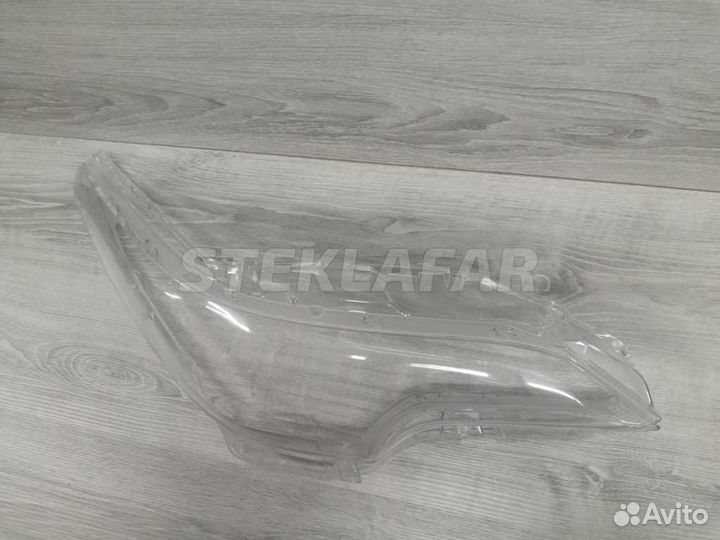 Стекло фары Toyota Fortuner 160 (2015-2020) дорес