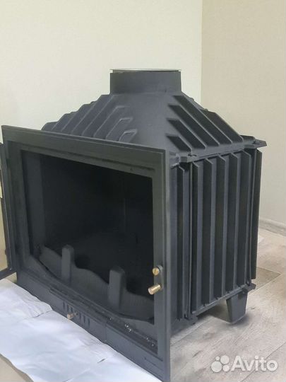 Каминная топка чугунная новая