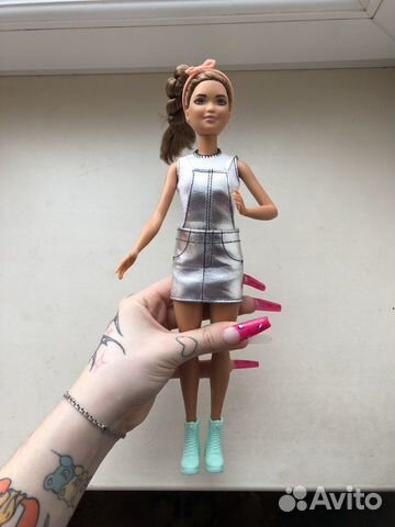Кукла barbie fashionistas