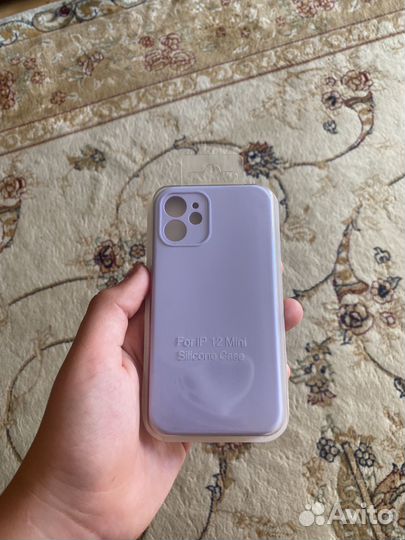 Чехлы на iPhone