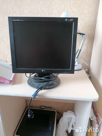 Монитор LG 17