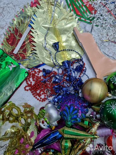 Коробка елочных игрушек, украшения для комнаты