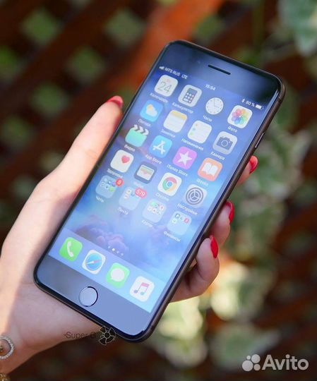 Телефон iPhone 8 plus