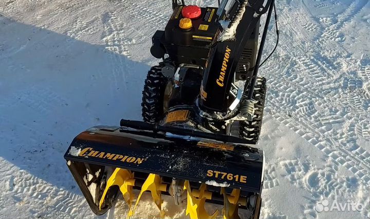 Снегоуборщик Champion ST 761