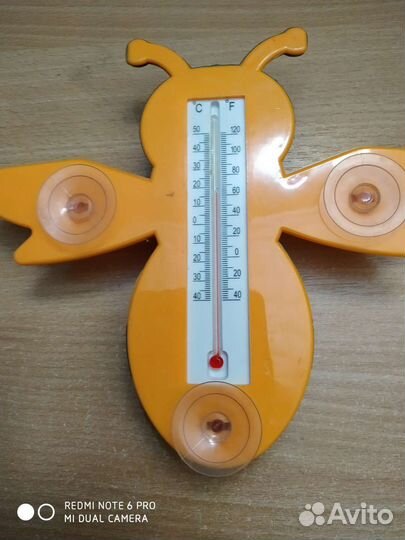 Термометр оконный липучка