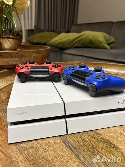 Sony Playstation 4 с 2 джойстикамиБез коробки