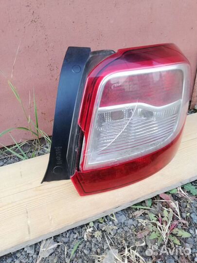 Фонарь задний Renault Sandero Stepway