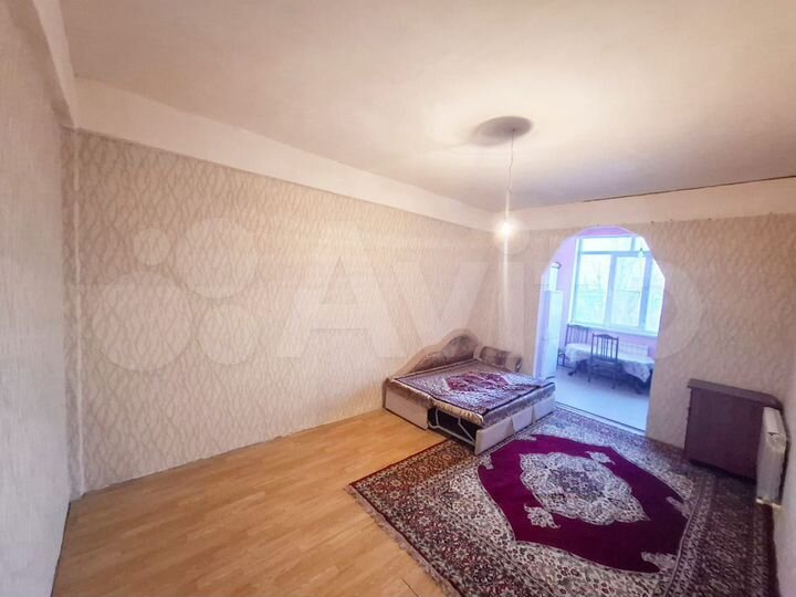 2-к. квартира, 54 м², 3/6 эт.