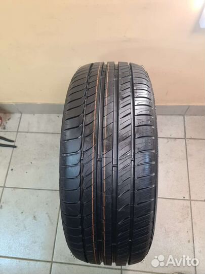 Michelin Primacy HP 215/55 R16