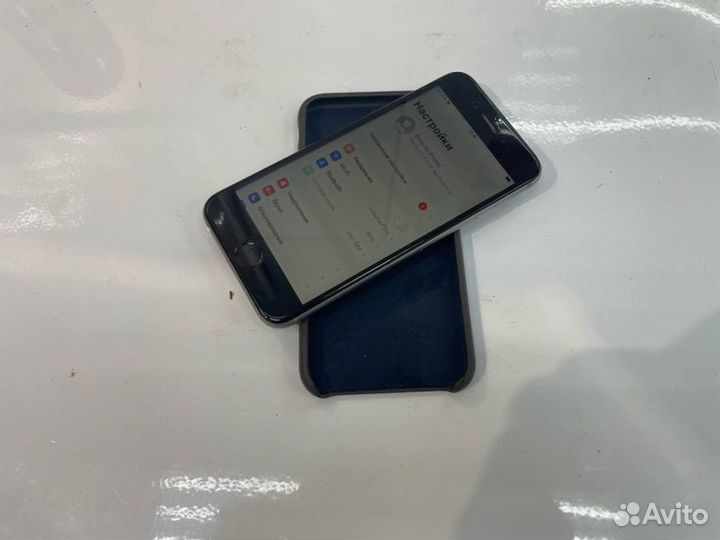 iPhone 6S, 32 ГБ
