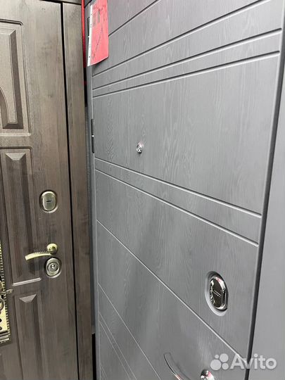 Дверь входная Навелло