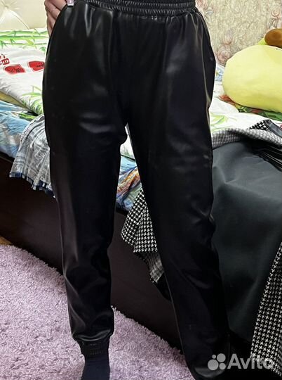 Костюм кожаный женский