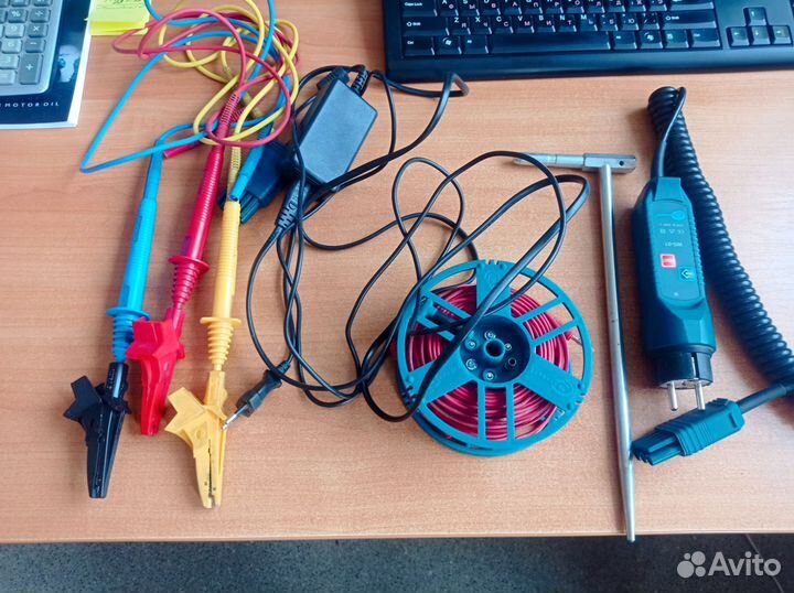 Измеритель параметров электробезопасности MPI-511