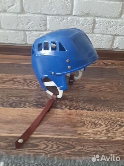 Шлем хоккейный