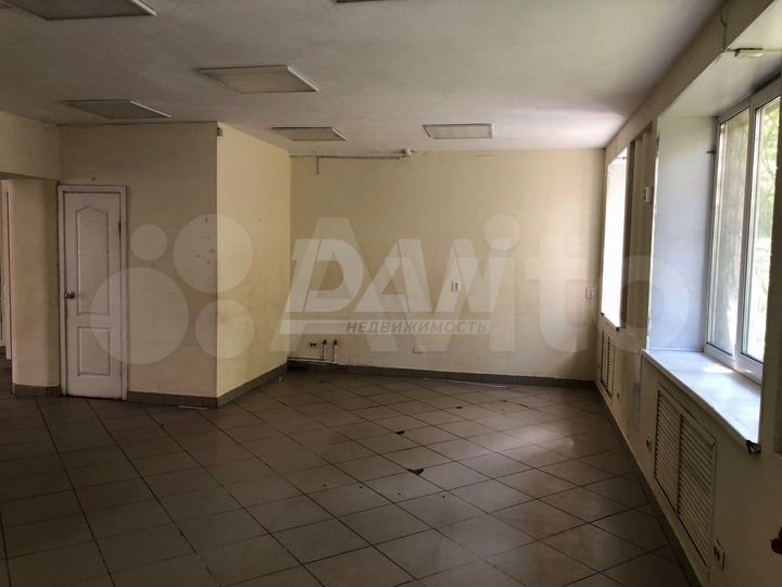 Торговое помещение 84 м2