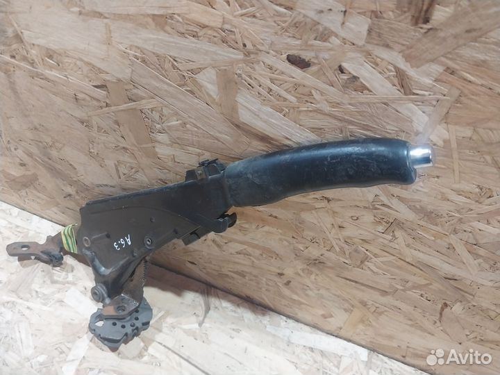 Рычаг стояночного тормоза Audi A6 C5 ручник