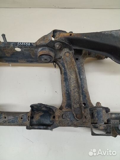 Б/У Балка задняя 4680065J01 suzuki