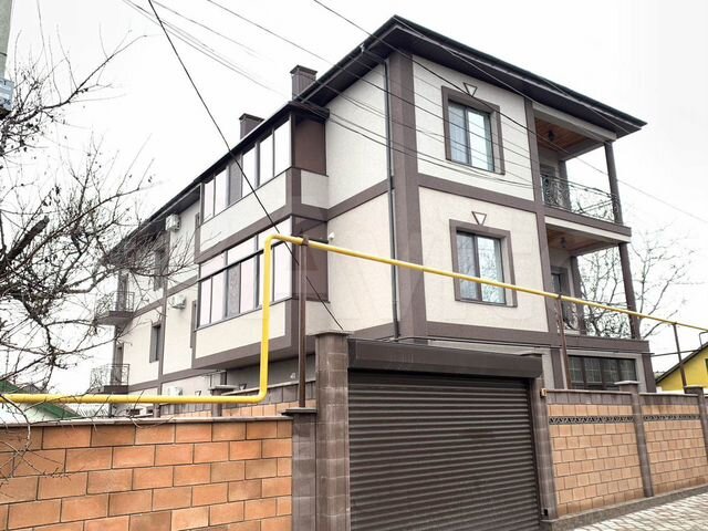 2-к. квартира, 60 м², 2/3 эт.