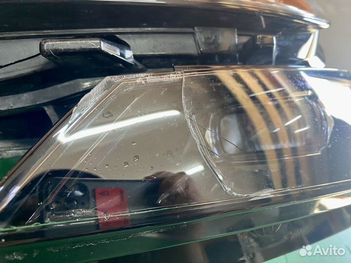 Фара головного освещения Skoda Kodiaq LED левая