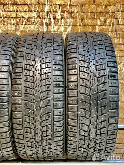 Dunlop SP Winter Ice 01 205/55 R16 94T
