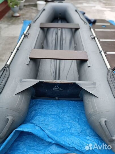 Комплект Лодка адмирал 305, мотор hondex 5 л.с 4т