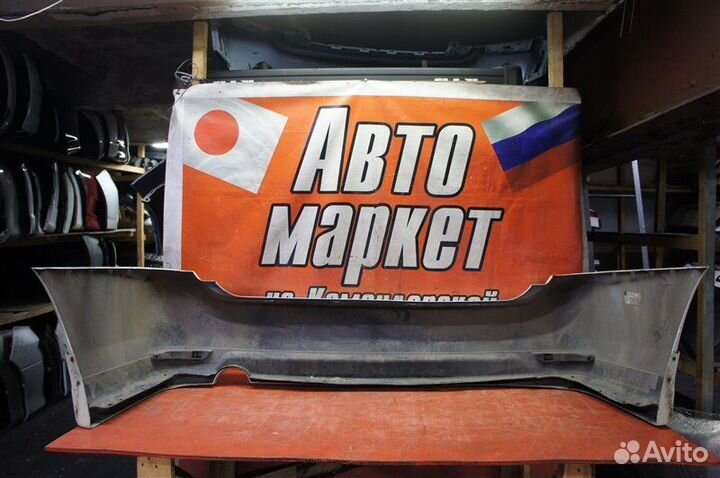 Бампер задний Nissan Presage TU31 2004