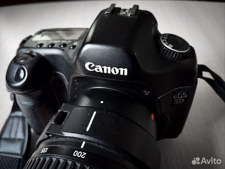 Фотоаппарат Canon 5D