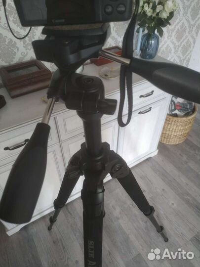 Штатив slik Pro500DX Tripod