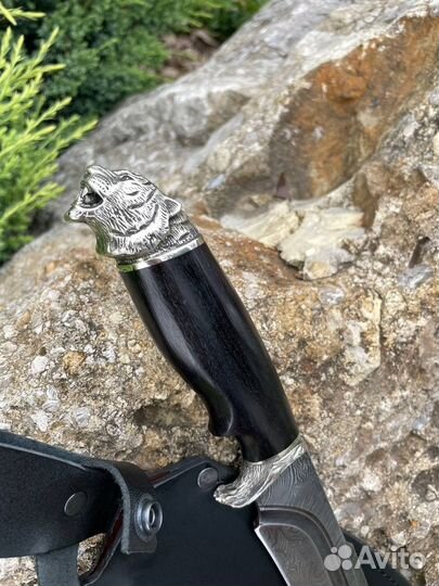 Нож из дамасской стали