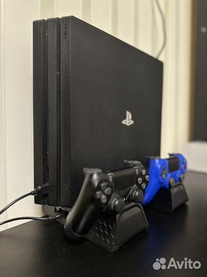 Sony PS4 pro 1tb
