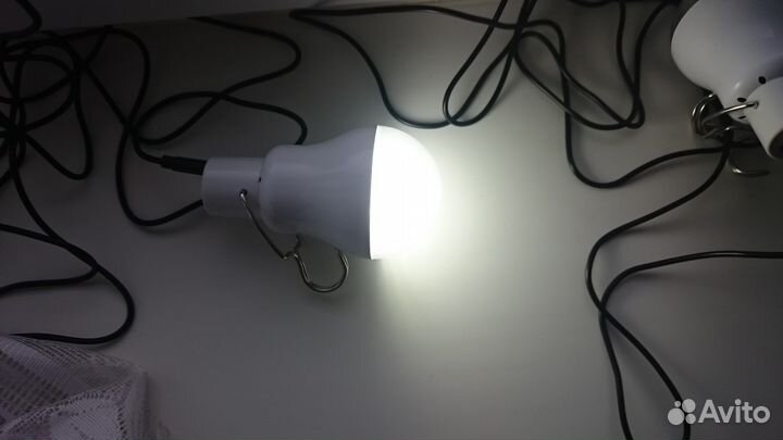 Светодиодная лампа на солнечной батарее