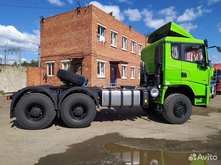 Shacman (Shaanxi) SX42584V385, 2023