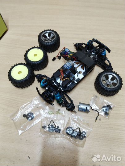 Losi LST mini 1х16 масштаб