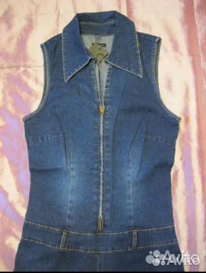 Комбинезон джинсовый на р42-44 