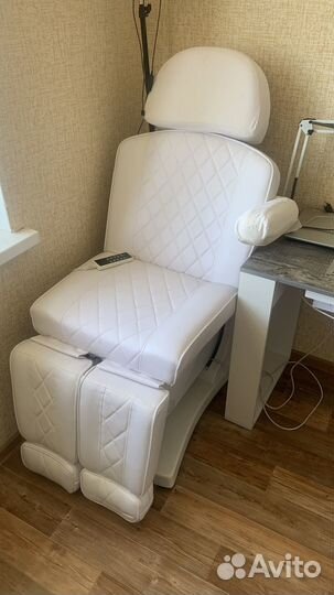 Педикюрное кресло с 5-ю электромоторами