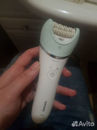 Продаю эпилятор Philips Satinelle BRE620