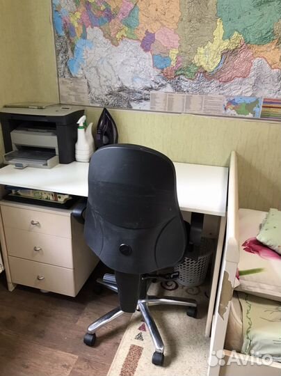 Детский гарнитур,кроваты,шкафы, писменный стол