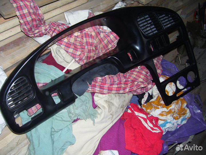 Киа спектра накладка декоративная на торпедо