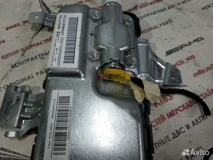 Подушка двери w203 Mercedes передней правой