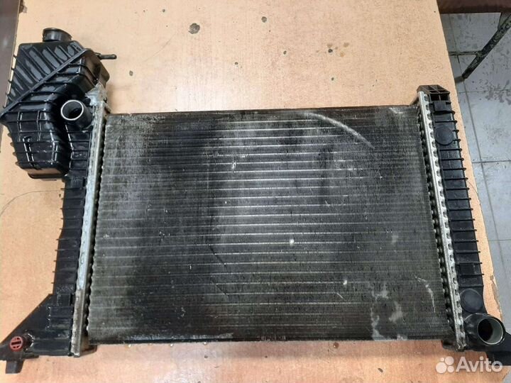Радиатор основной Mersedes