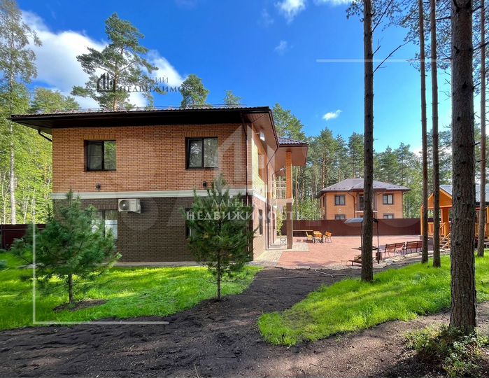 Дом 191,3 м² на участке 10 сот.