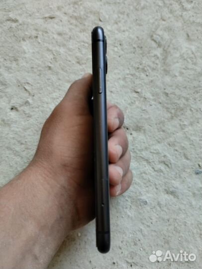 Телефон iPhone 11 128 gb