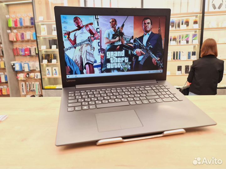 Ноутбук Lenovo 4 ядра 8gb/R7 M440/SSD500gb Samsung