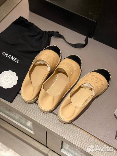 Кожаные эспадрильи Chanel