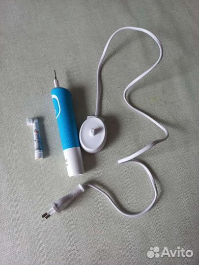 Зубная щетка Braun Oral-B бу