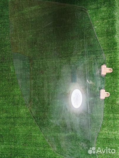 Стекло передней левой двери nissan sunny N16